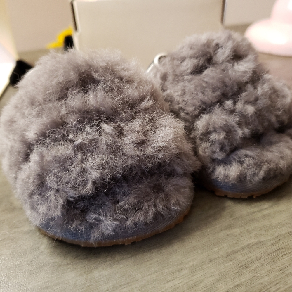 Ugg Fluff Slides